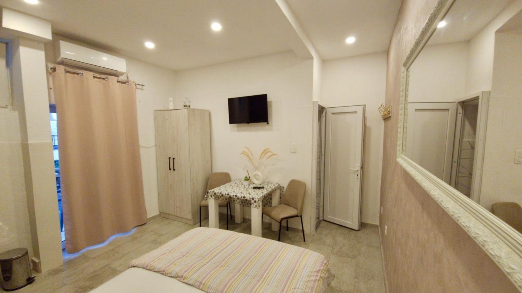 Banicevic Apartmani Thenovici Exterior photo